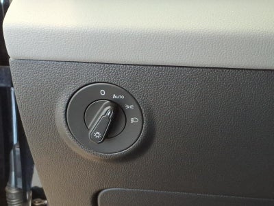 2022 Volkswagen Taos SE FWD