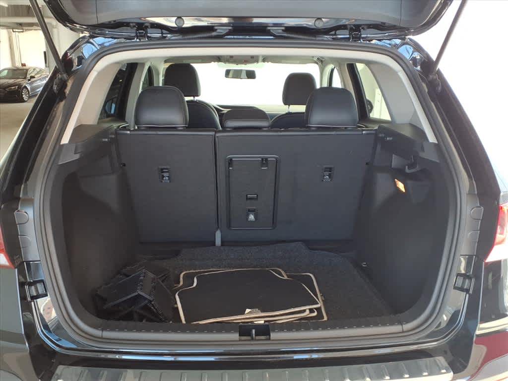 2022 Volkswagen Taos SE FWD