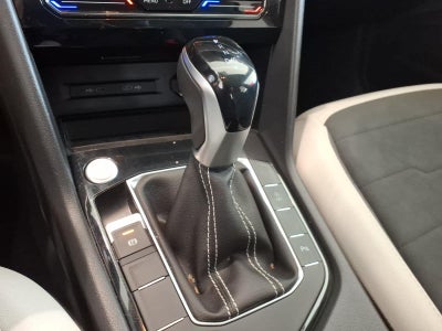 2026 Volkswagen Taos SE 4MOTION