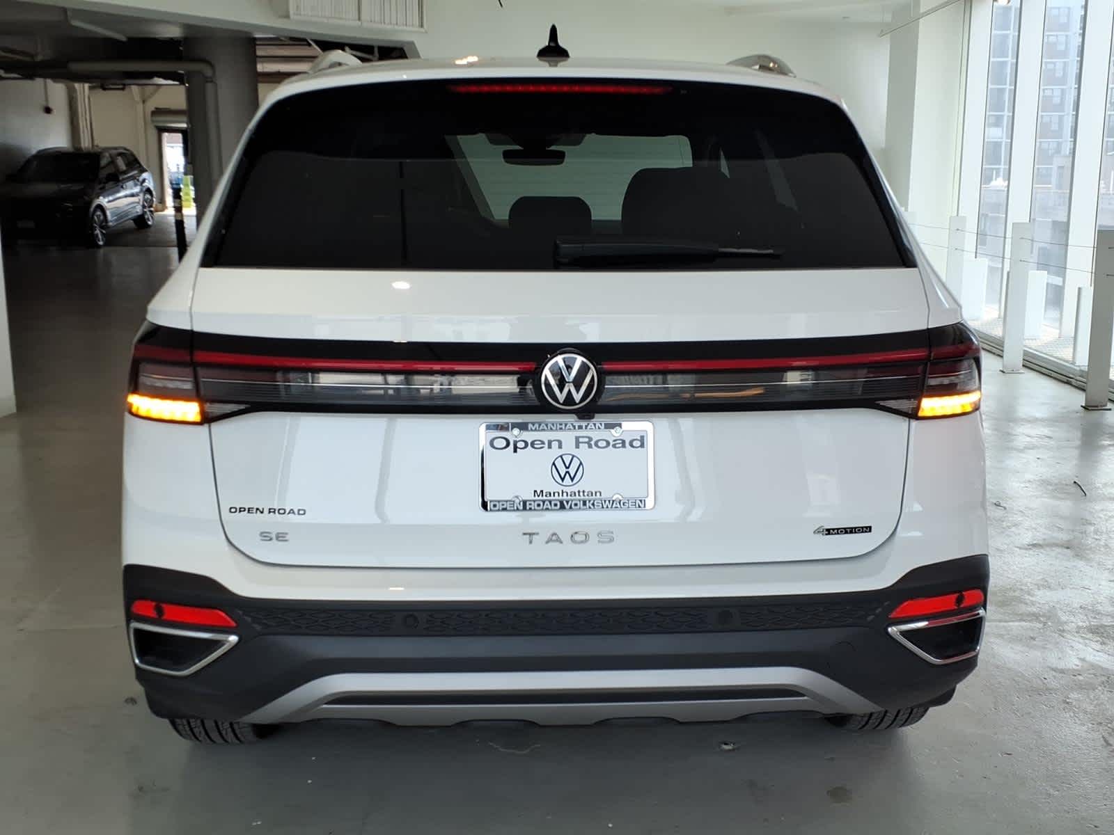 2026 Volkswagen Taos SE 4MOTION