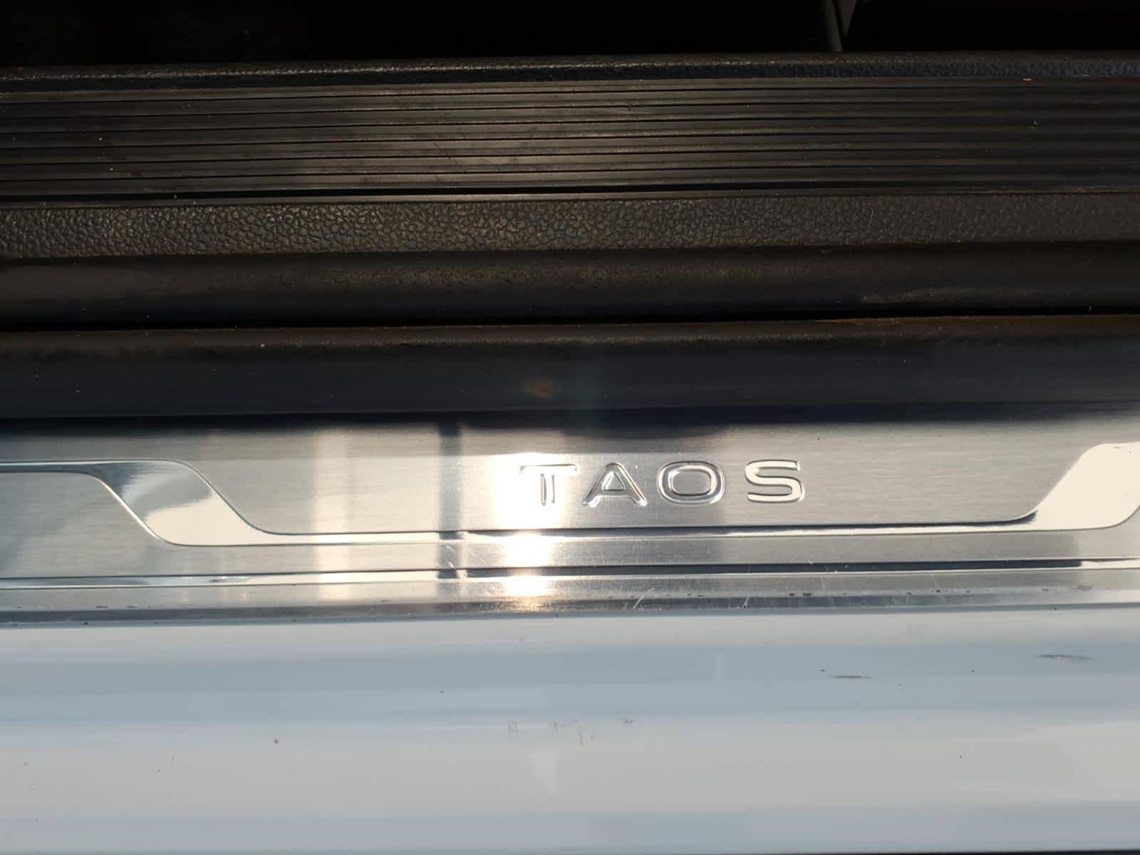 2024 Volkswagen Taos SE 4MOTION