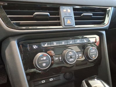 2024 Volkswagen Taos SE 4MOTION