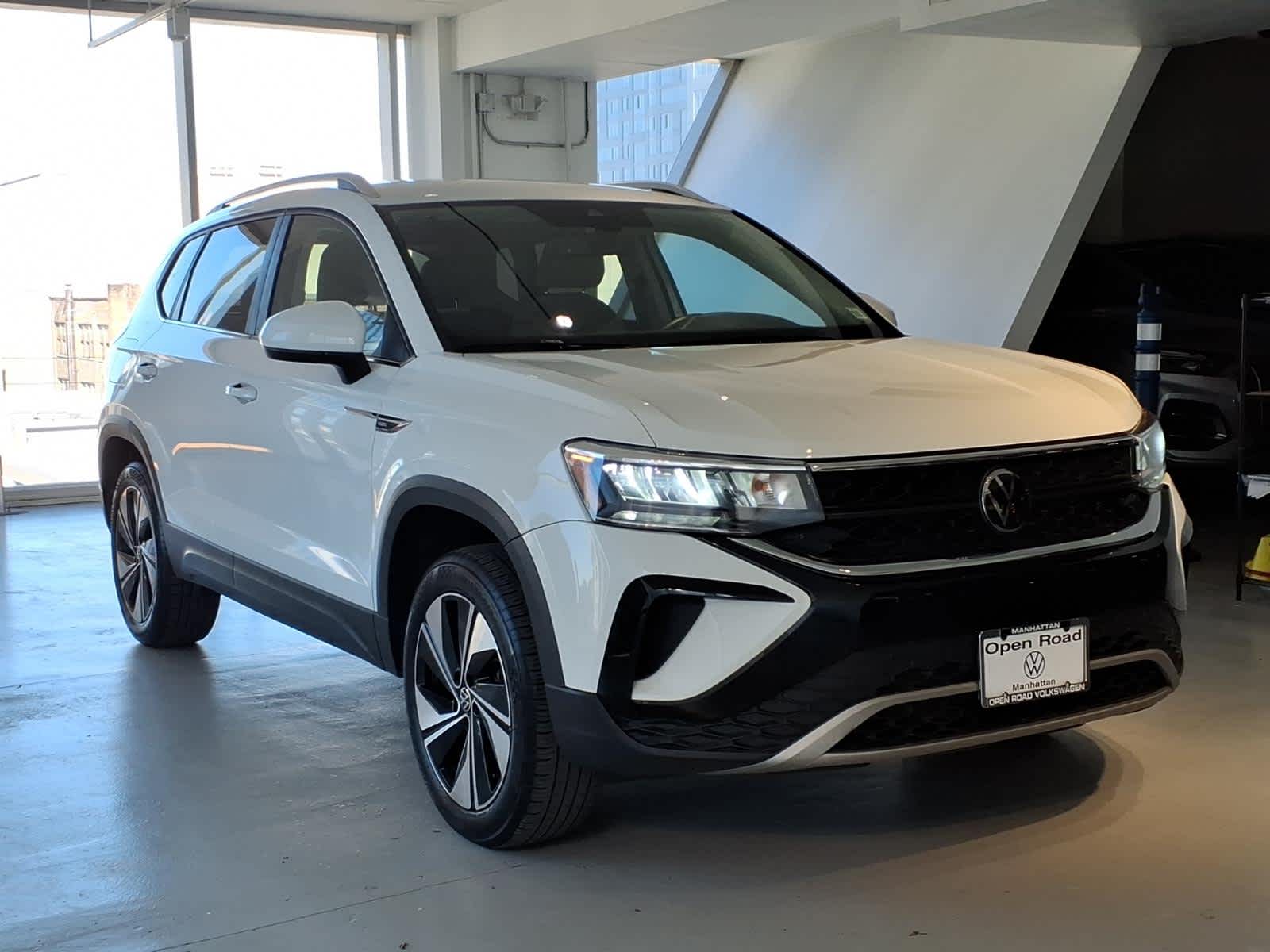 2024 Volkswagen Taos SE 4MOTION