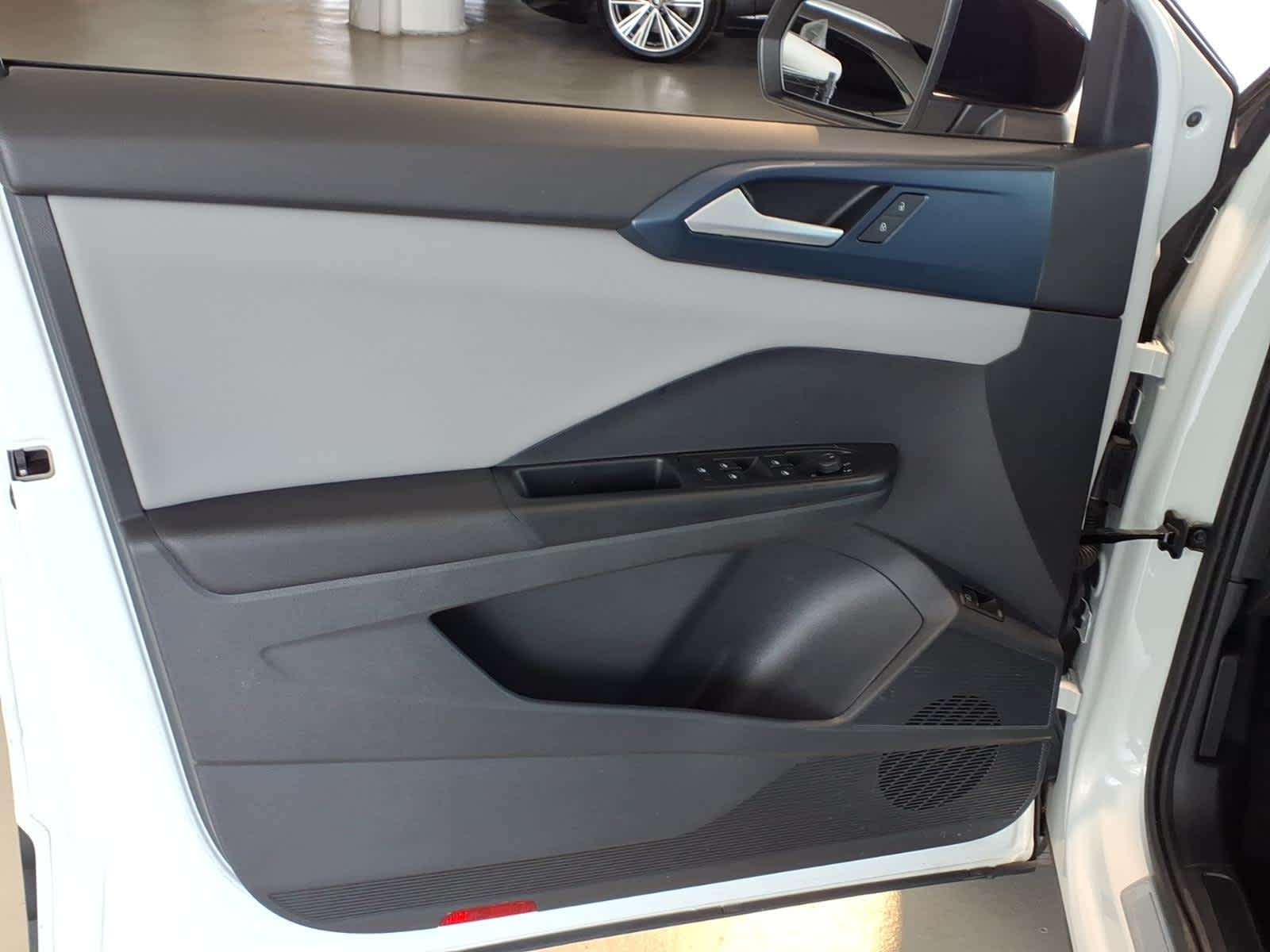 2023 Volkswagen Taos SE 4MOTION