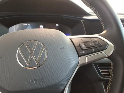 2024 Volkswagen Taos SE 4MOTION