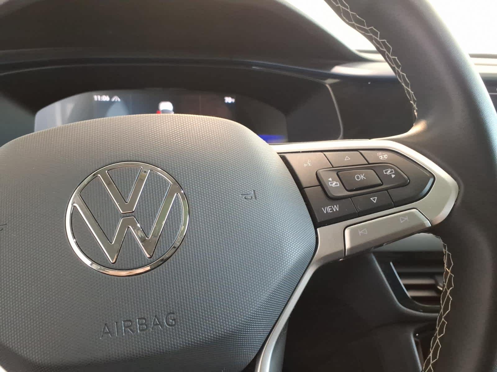 2024 Volkswagen Taos SE 4MOTION