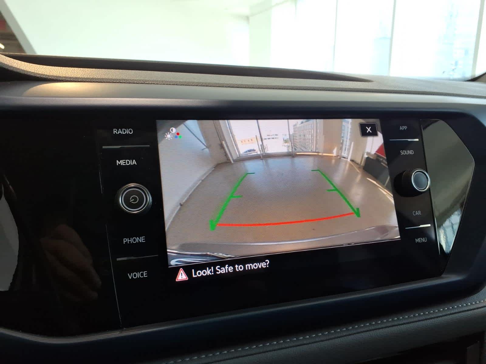 2024 Volkswagen Taos SE 4MOTION
