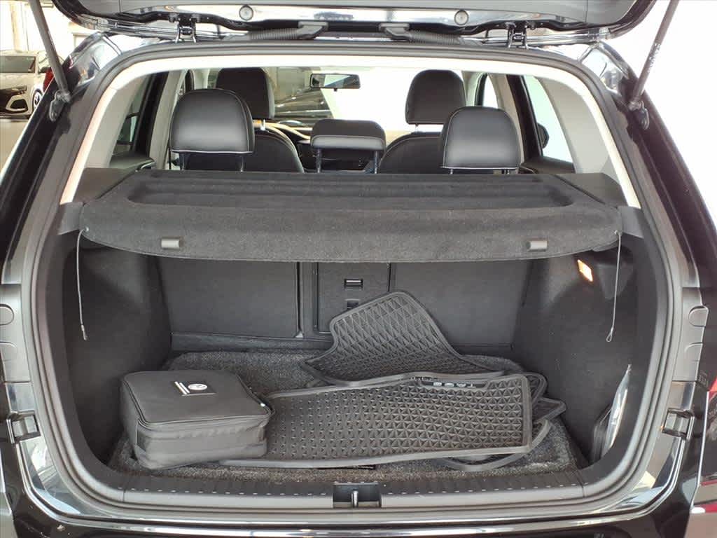 2022 Volkswagen Taos SE 4MOTION