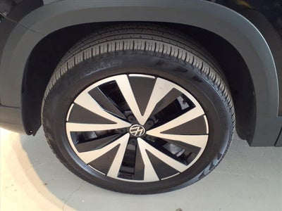 2022 Volkswagen Taos SE 4MOTION