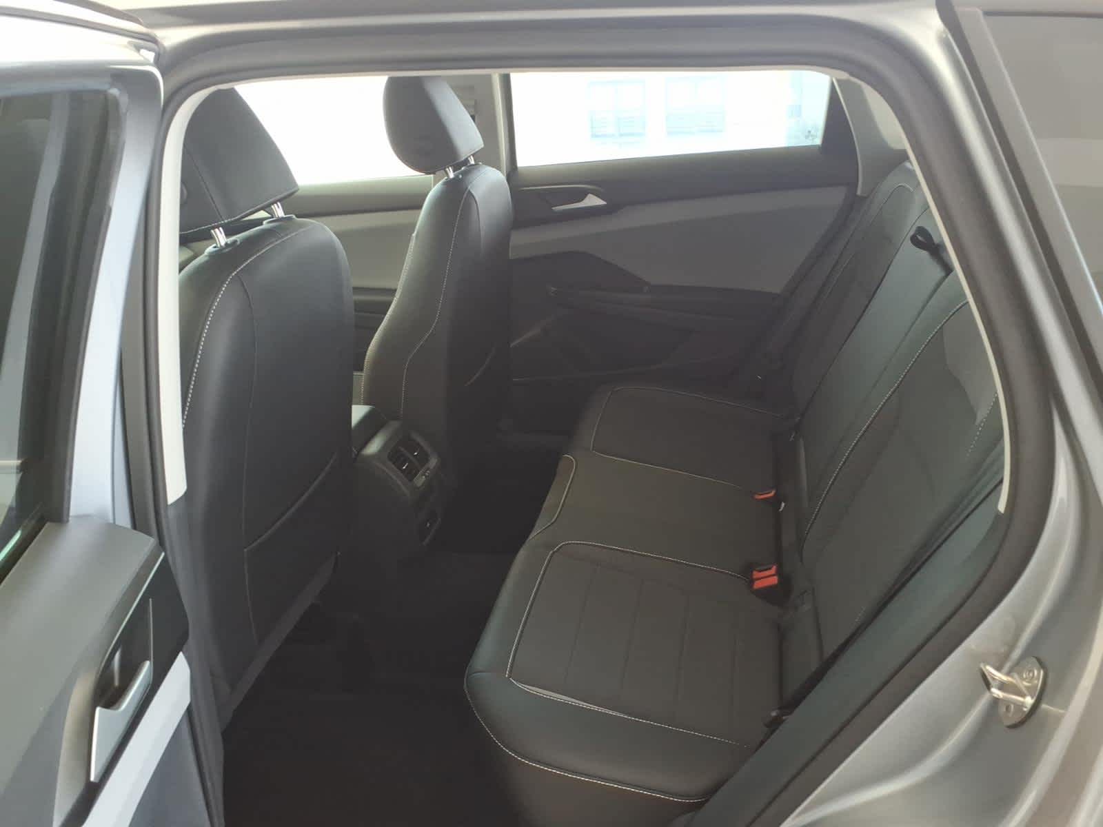 2023 Volkswagen Taos SE 4MOTION *Ltd Avail*