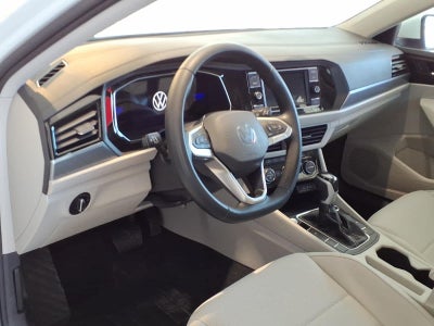 2023 Volkswagen Jetta SE Auto
