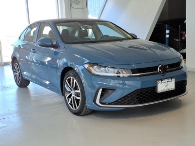 2025 Volkswagen Jetta SE Auto