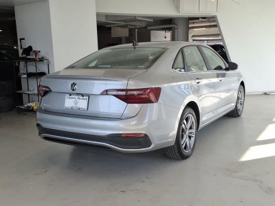 2023 Volkswagen Jetta SE Auto