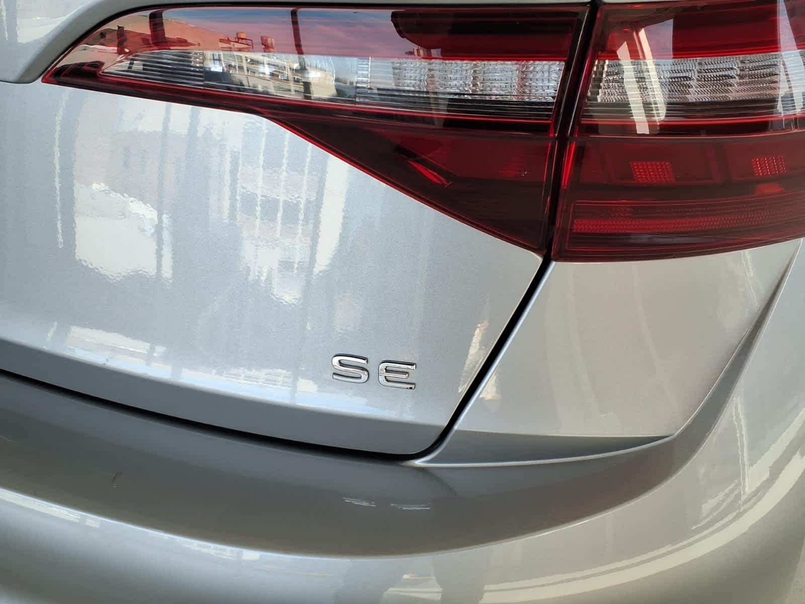 2023 Volkswagen Jetta SE Auto