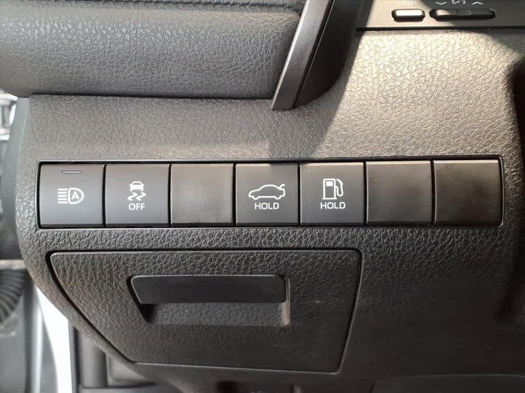 2023 Toyota Camry Hybrid XLE CVT