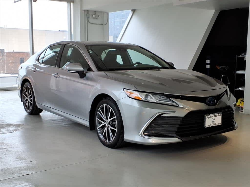 2023 Toyota Camry Hybrid XLE CVT