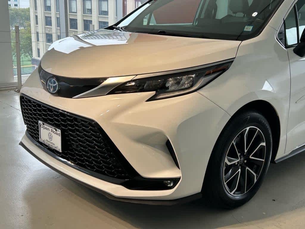 2022 Toyota Sienna XSE AWD 7-Passenger