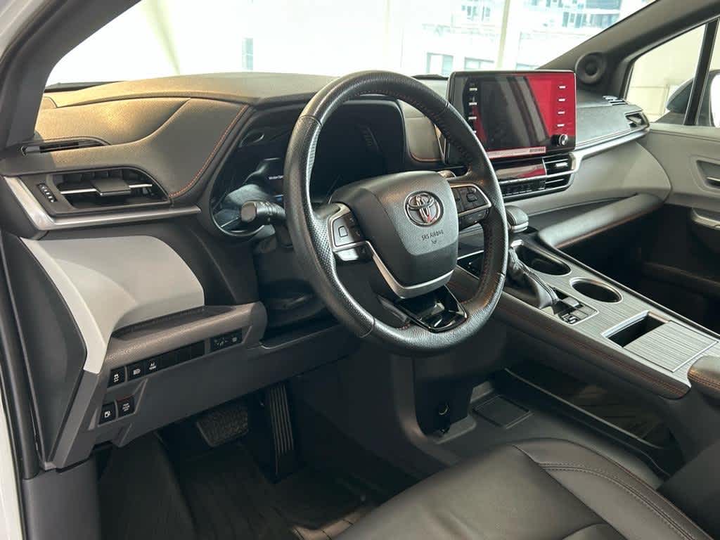 2022 Toyota Sienna XSE AWD 7-Passenger