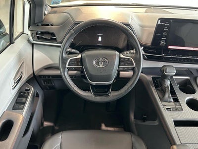 2022 Toyota Sienna XSE AWD 7-Passenger