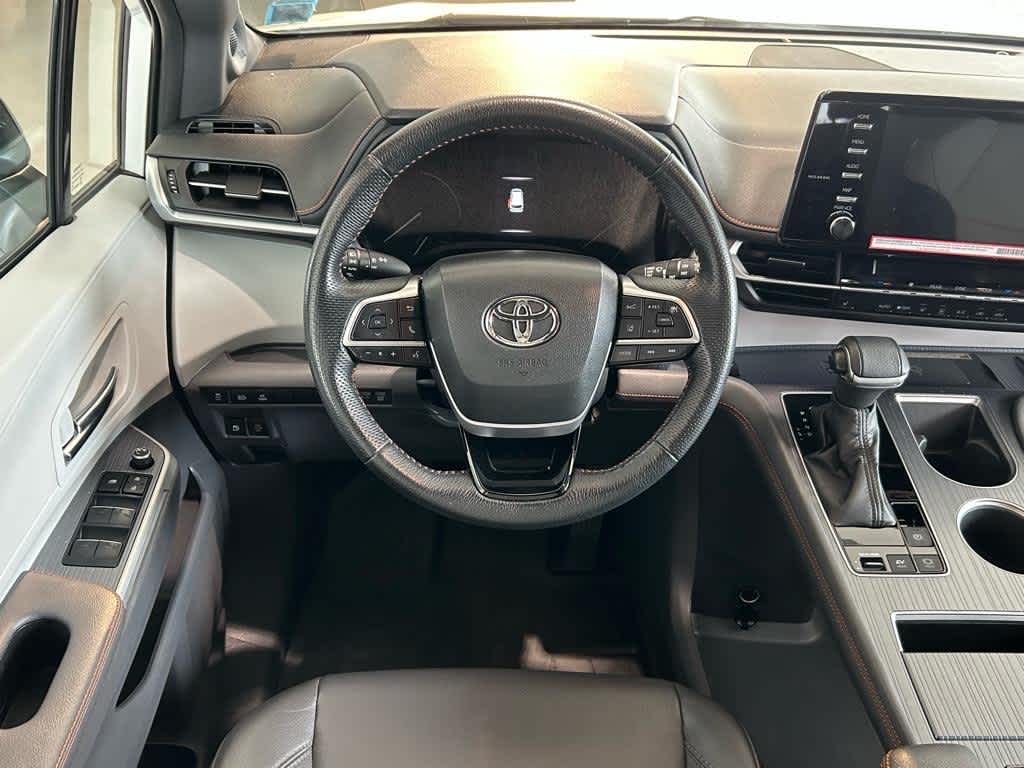 2022 Toyota Sienna XSE AWD 7-Passenger