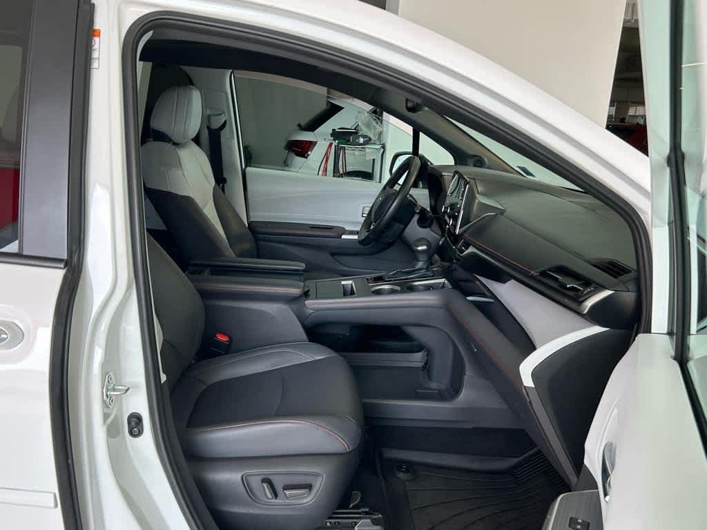 2022 Toyota Sienna XSE AWD 7-Passenger