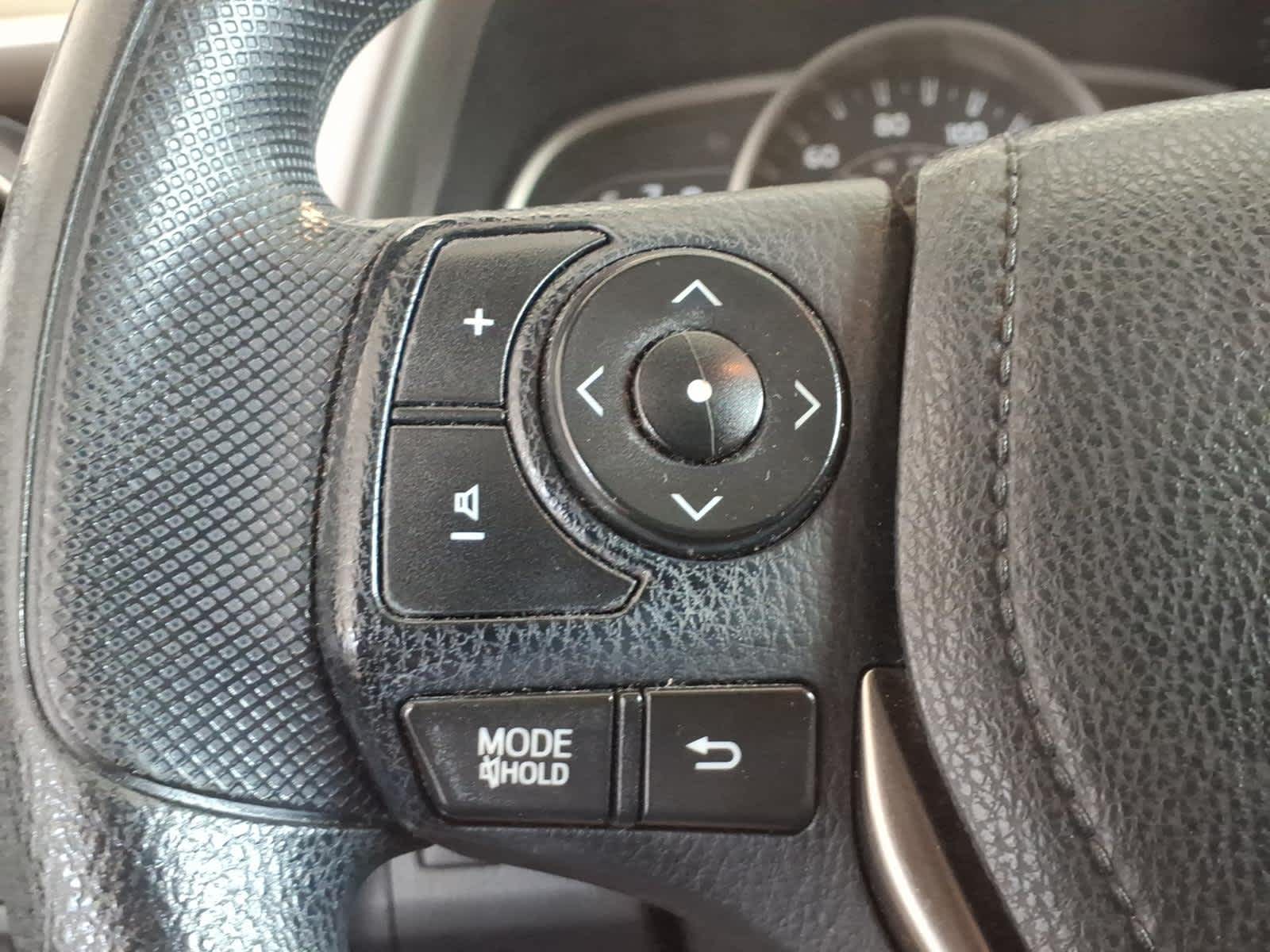 2013 Toyota RAV4 AWD 4dr XLE