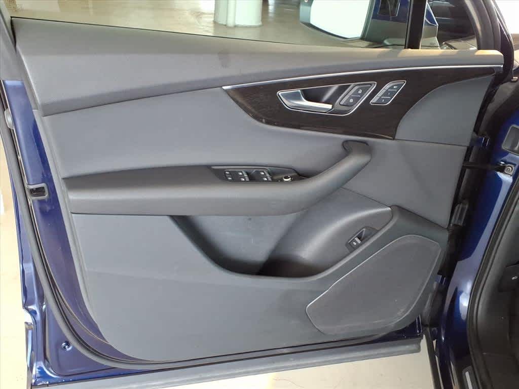 2023 Audi Q7 Premium 45 TFSI quattro