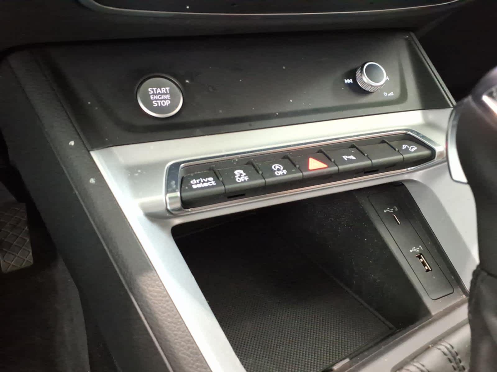 2020 Audi Q3 Premium 45 TFSI quattro