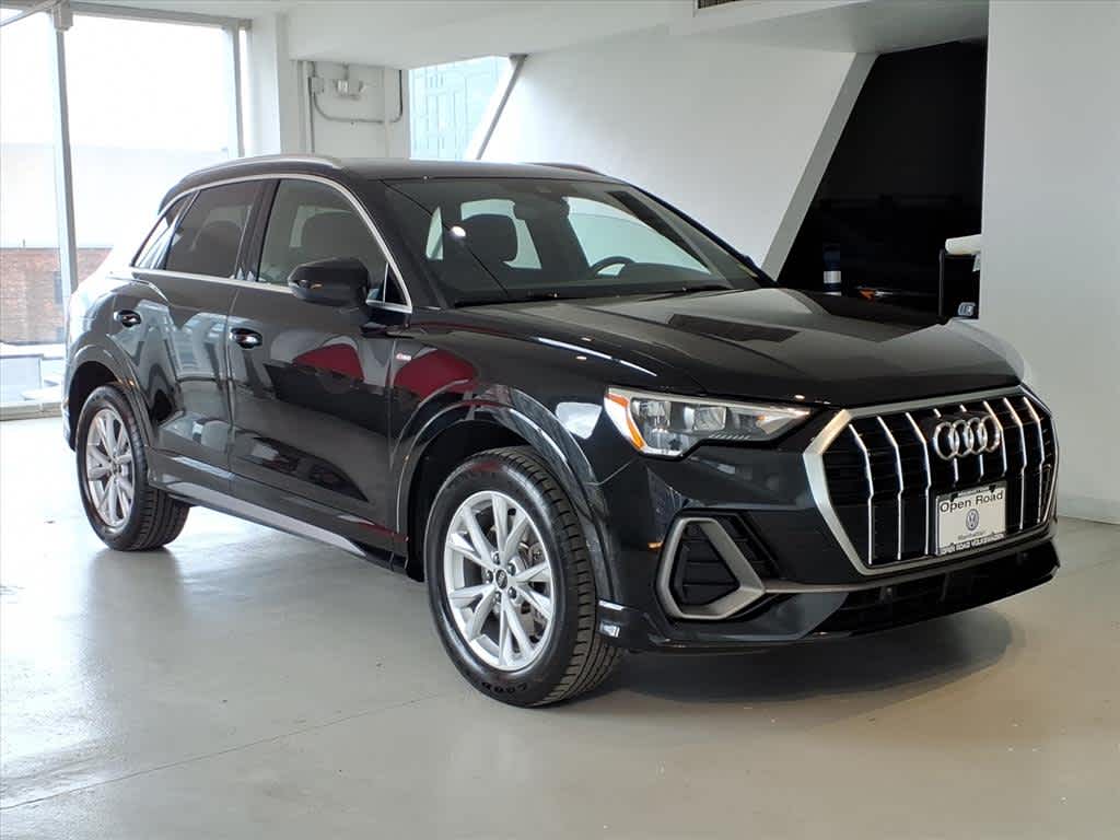 2021 Audi Q3 S line Premium 45 TFSI quattro