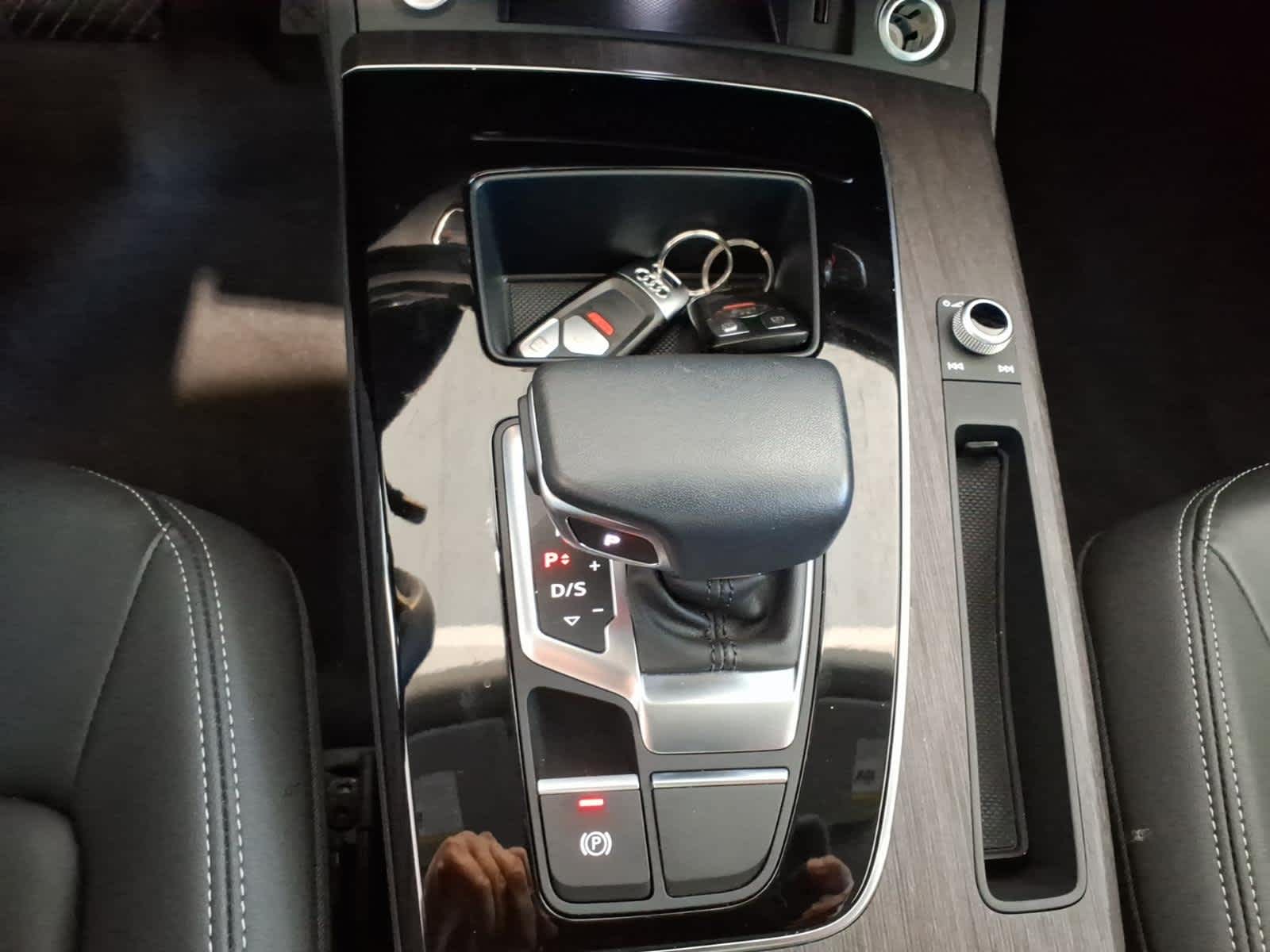 2023 Audi Q5 S line Premium 45 TFSI quattro