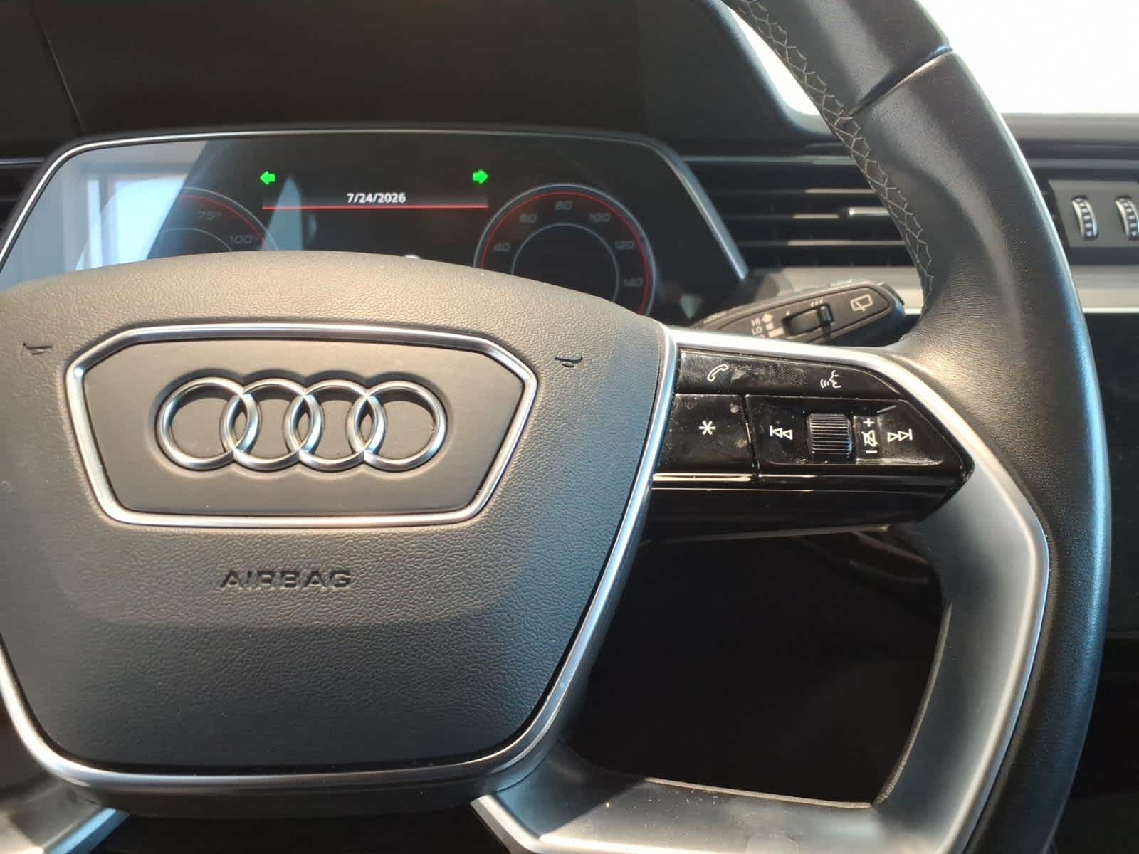 2023 Audi e-tron Premium Plus quattro