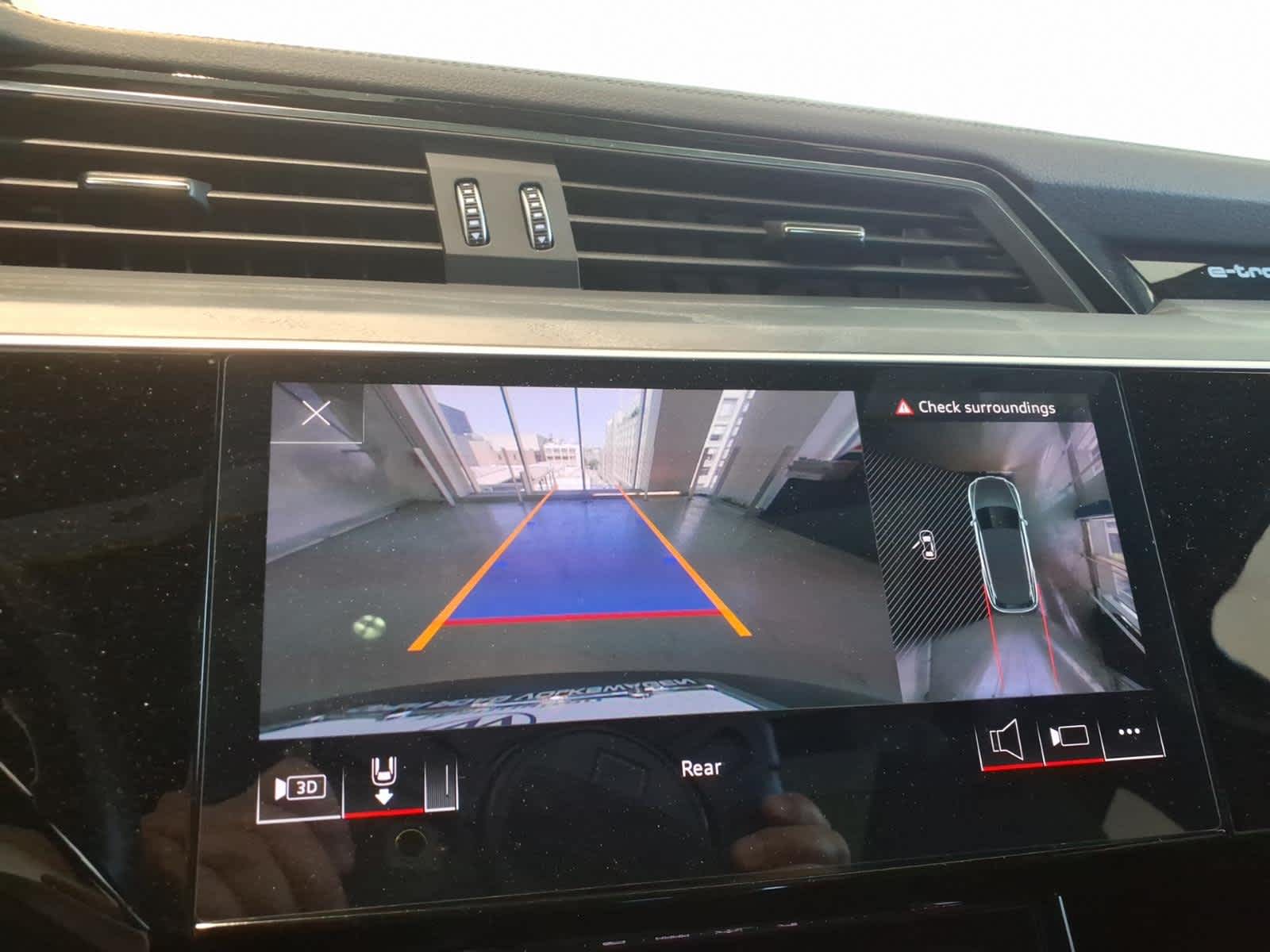 2023 Audi e-tron Premium Plus quattro