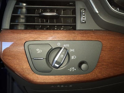 2022 Audi A4 Premium 40 TFSI quattro