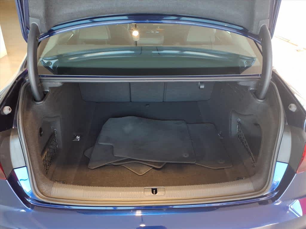 2022 Audi A4 Premium 40 TFSI quattro