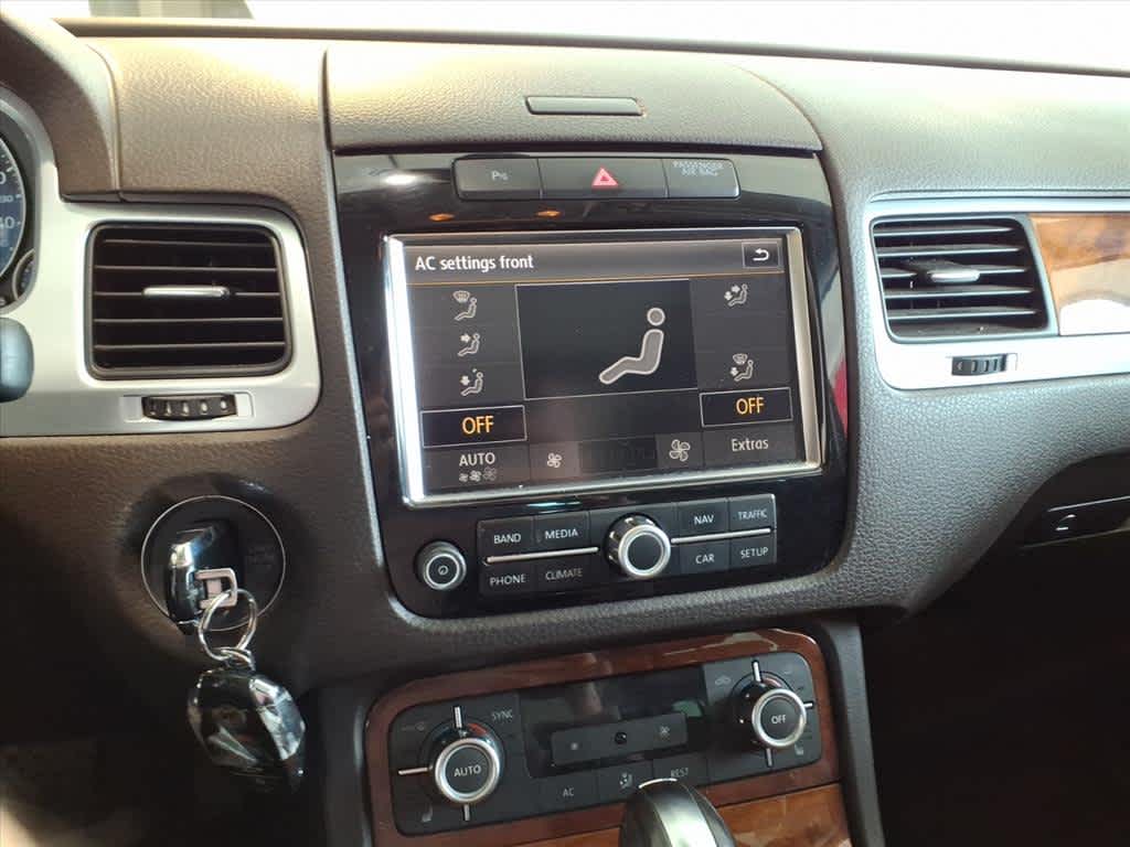 2012 Volkswagen Touareg 4dr VR6 Sport