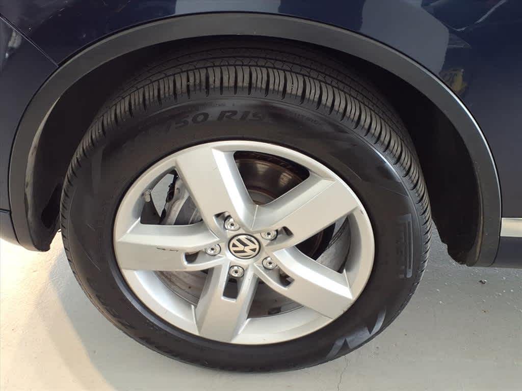 2012 Volkswagen Touareg 4dr VR6 Sport