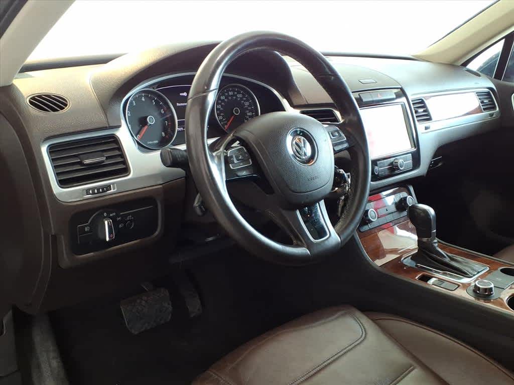 2012 Volkswagen Touareg 4dr VR6 Sport