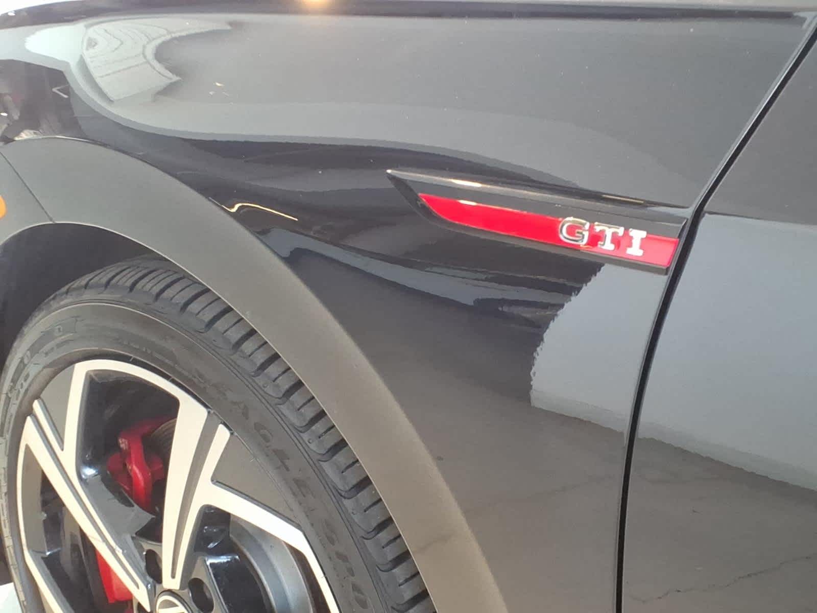 2024 Volkswagen Golf GTI 2.0T SE DSG