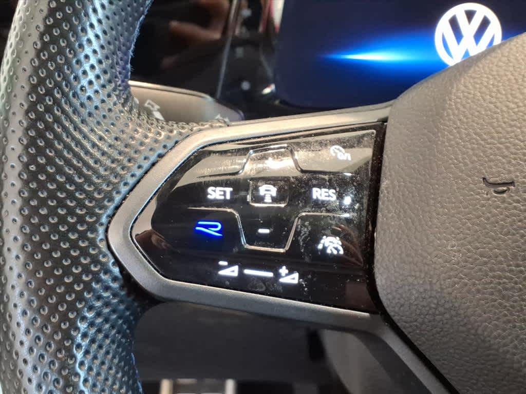 2022 Volkswagen Golf R 2.0T Manual