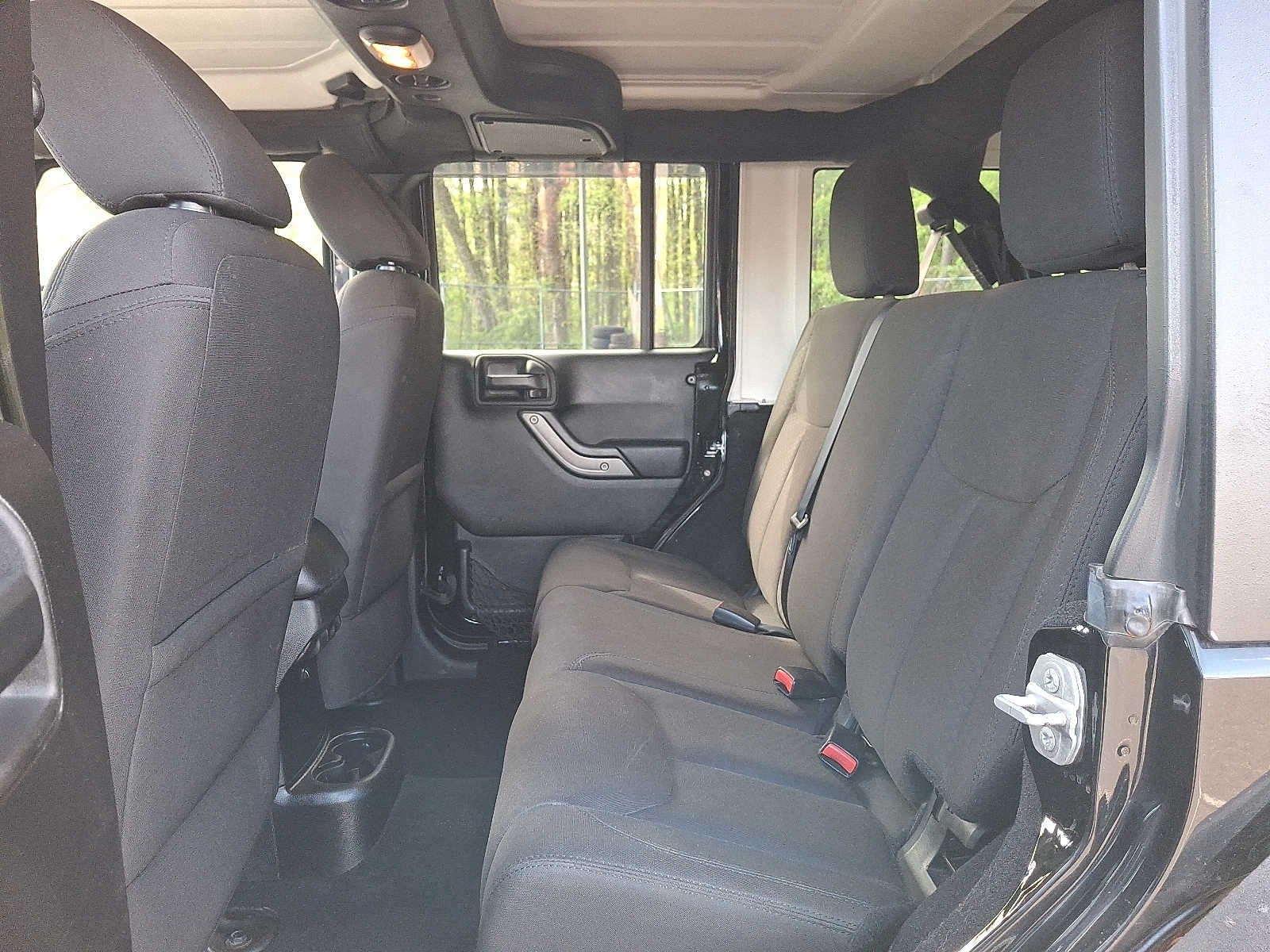 2015 Jeep Wrangler Unlimited 4WD 4dr Sport