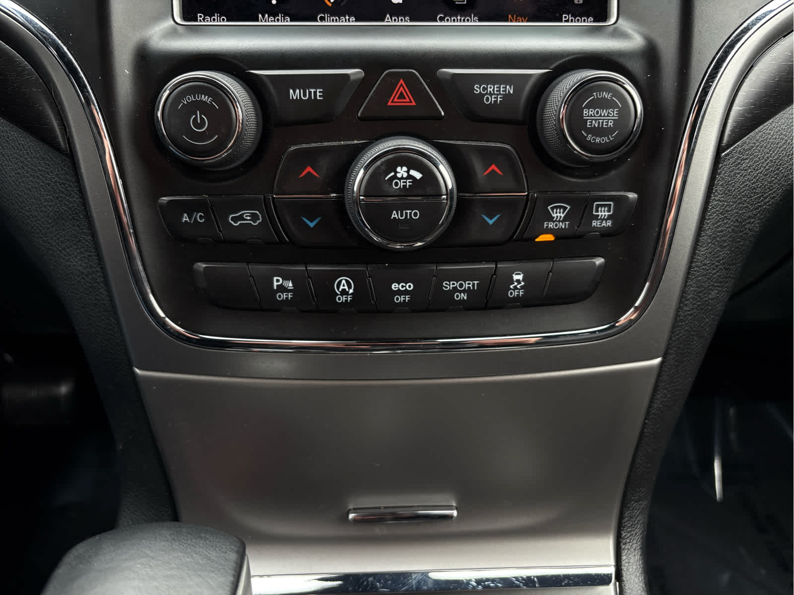 2018 Jeep Grand Cherokee Altitude 4x4 *Ltd Avail*