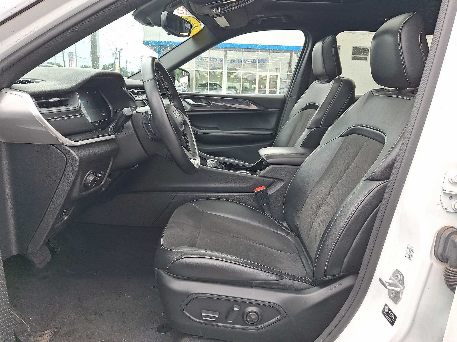 2022 Jeep Grand Cherokee L Altitude 4x4
