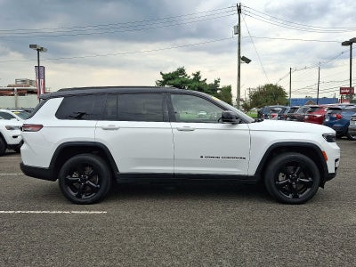 2022 Jeep Grand Cherokee L Altitude 4x4