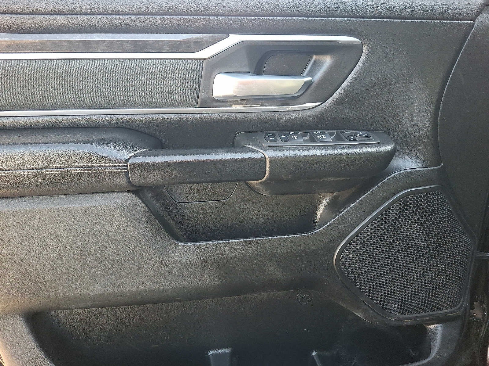 2022 RAM 1500 Big Horn 4x4 Crew Cab 57 Box