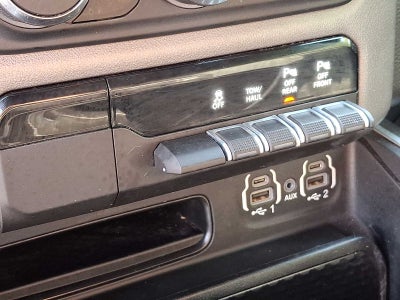 2022 RAM 1500 Big Horn 4x4 Crew Cab 57 Box