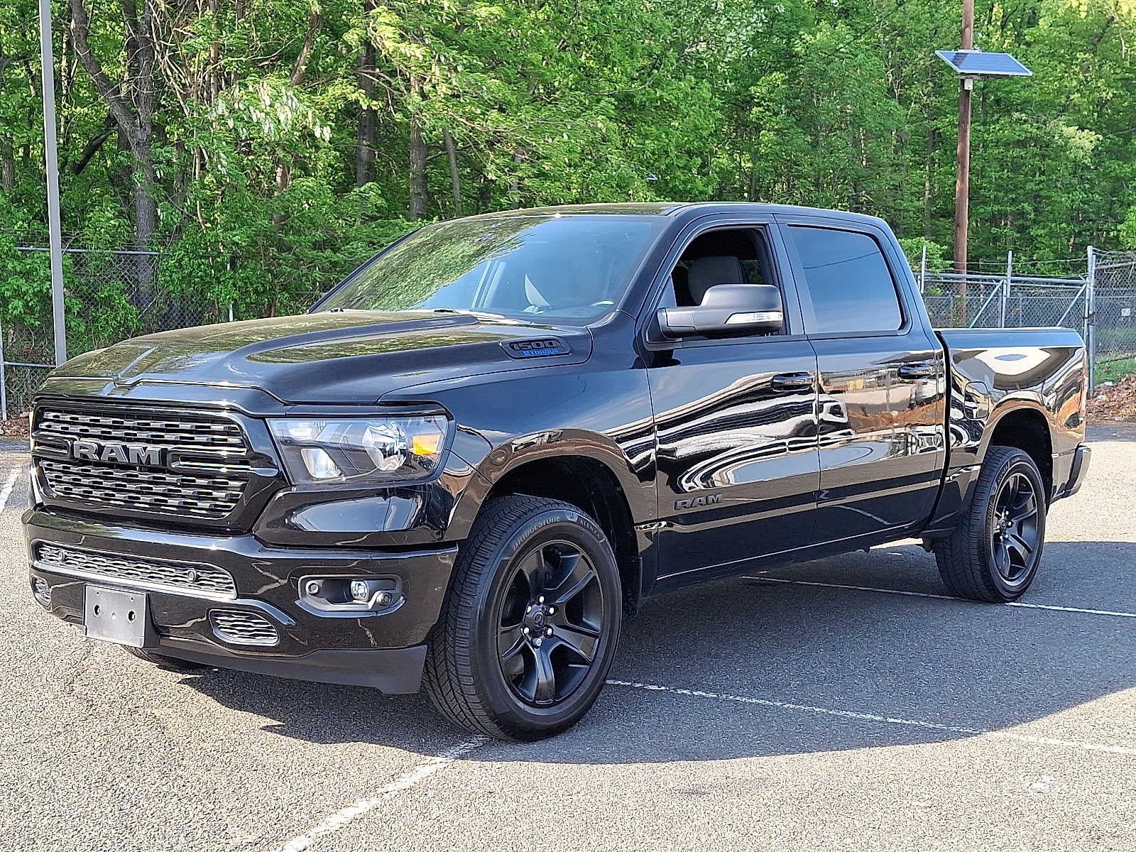 2022 RAM 1500 Big Horn 4x4 Crew Cab 57 Box