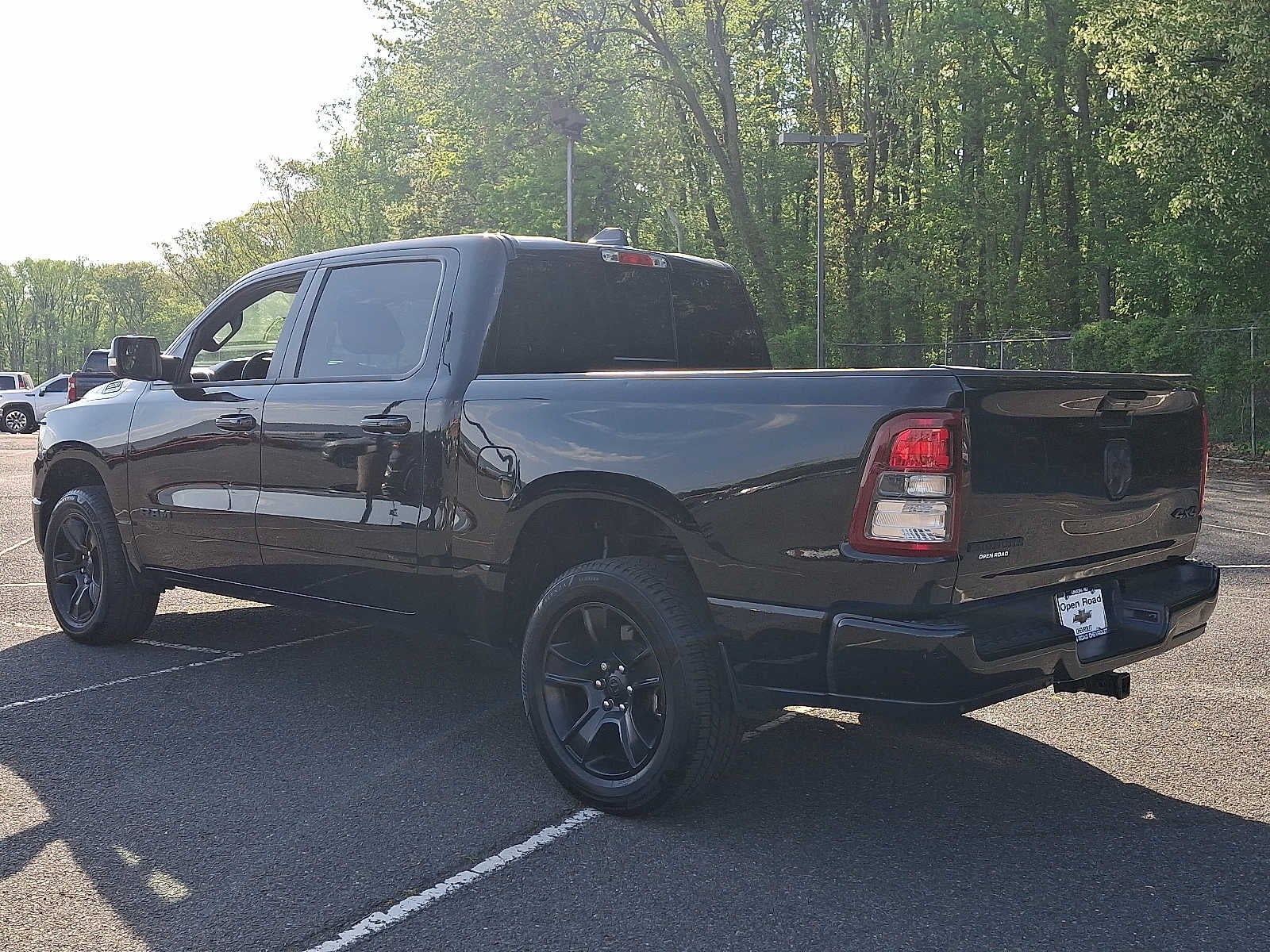 2022 RAM 1500 Big Horn 4x4 Crew Cab 57 Box
