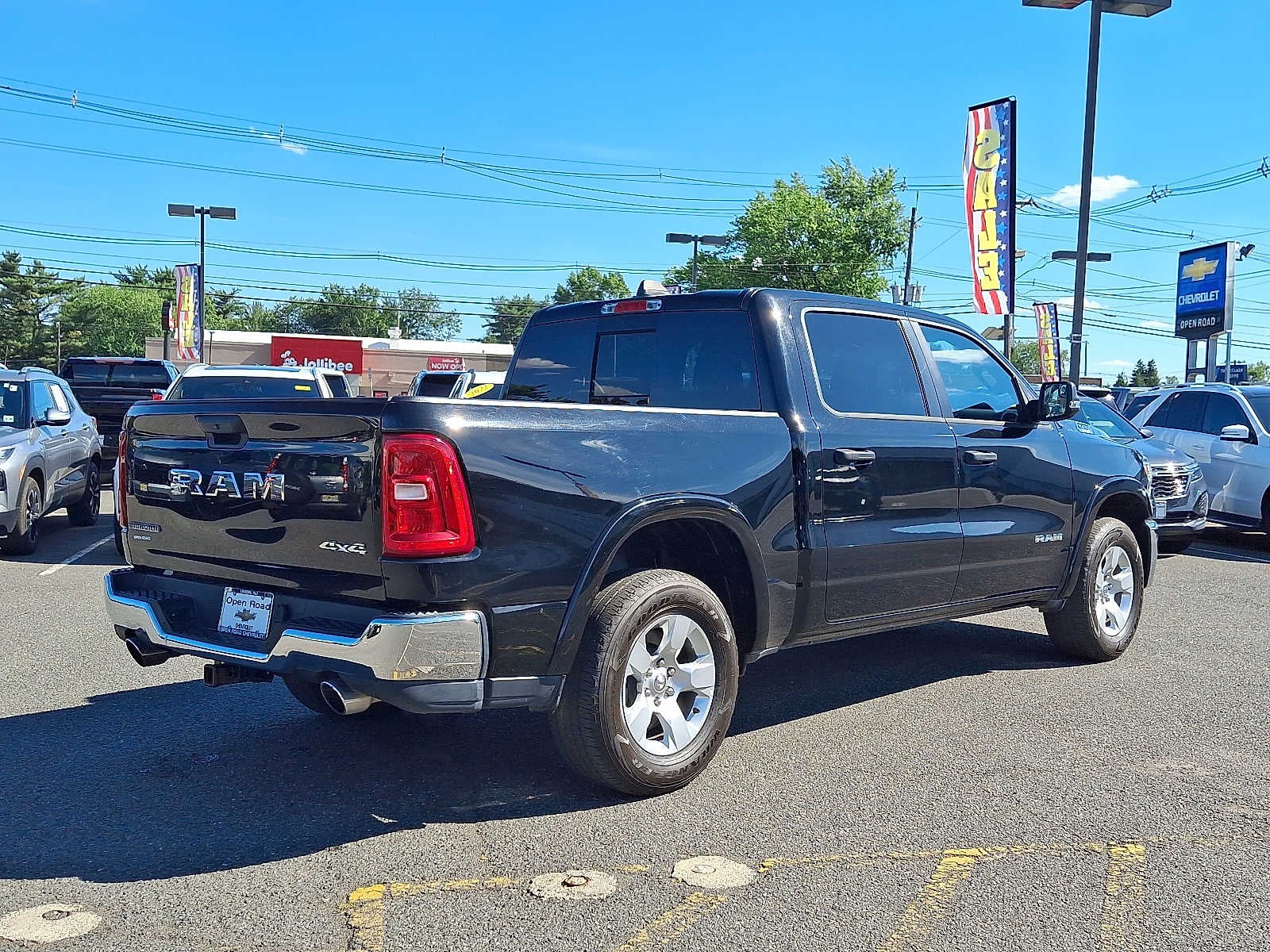 2025 RAM 1500 Big Horn 4x4 Crew Cab 57 Box