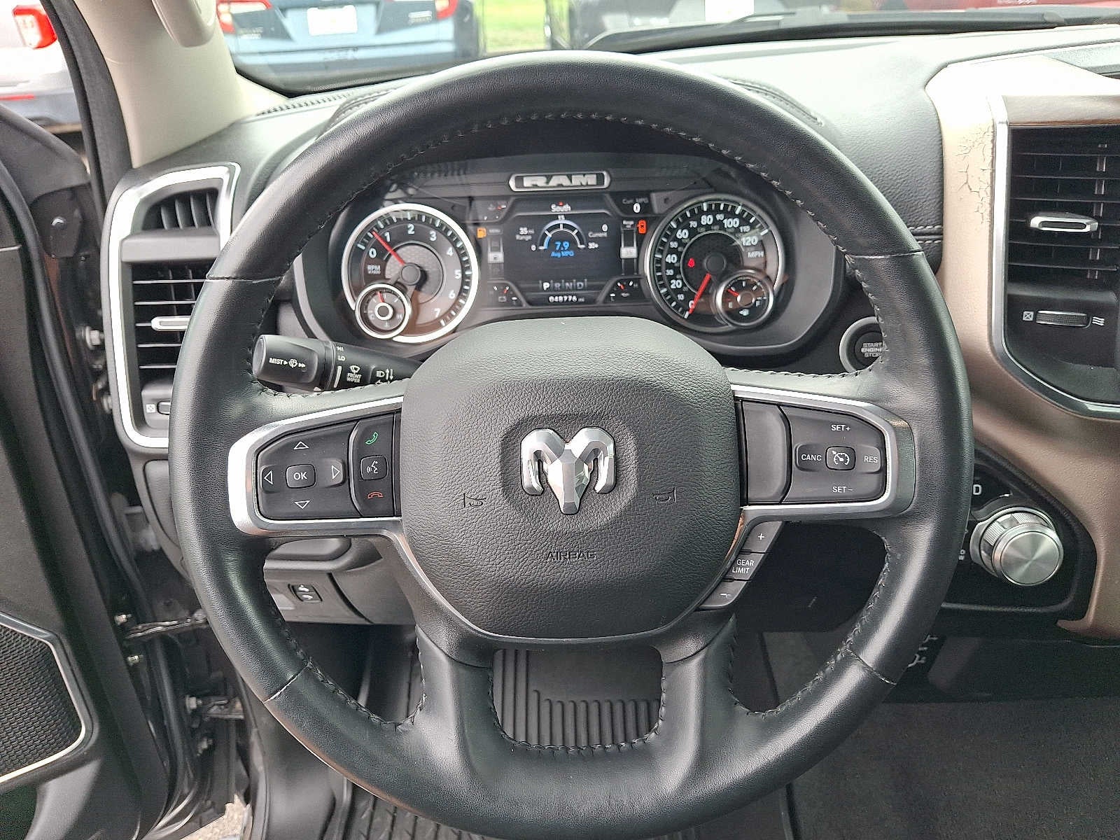 2022 RAM 1500 Laramie 4x4 Crew Cab 57 Box