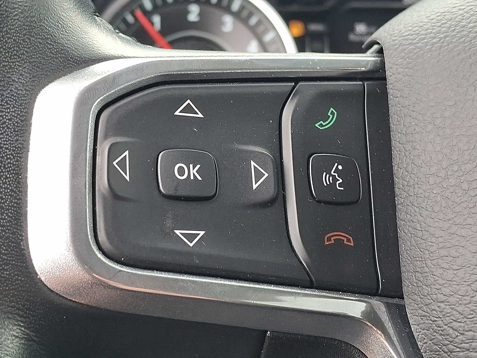 2022 RAM 1500 Laramie 4x4 Crew Cab 57 Box